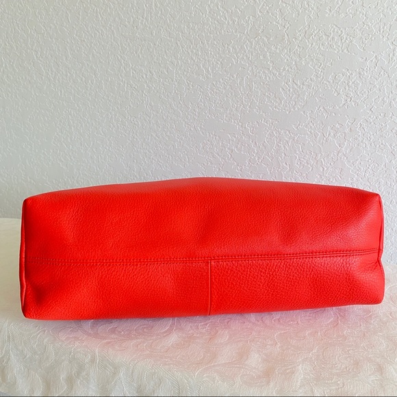 Tory Burch Thea Slouchy Chain Tote in Brilliant Red - Picture 10 of 12